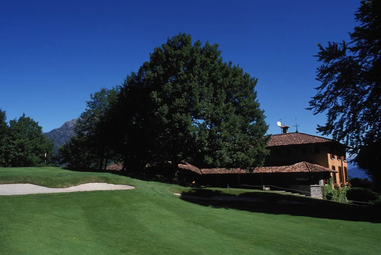 The Golf Club Guest House メナッジョ